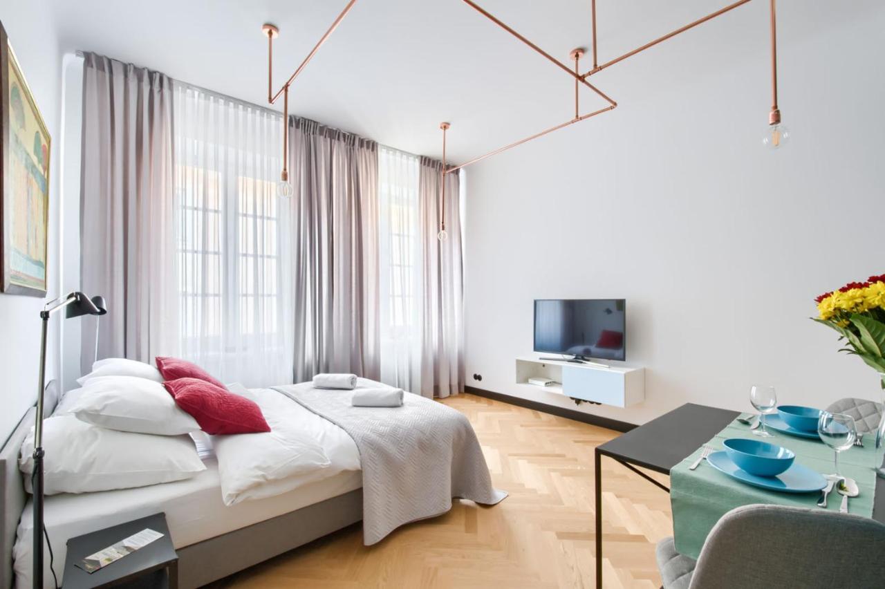 P&O Serviced Apartments Old Town Square Studio Варшава Экстерьер фото