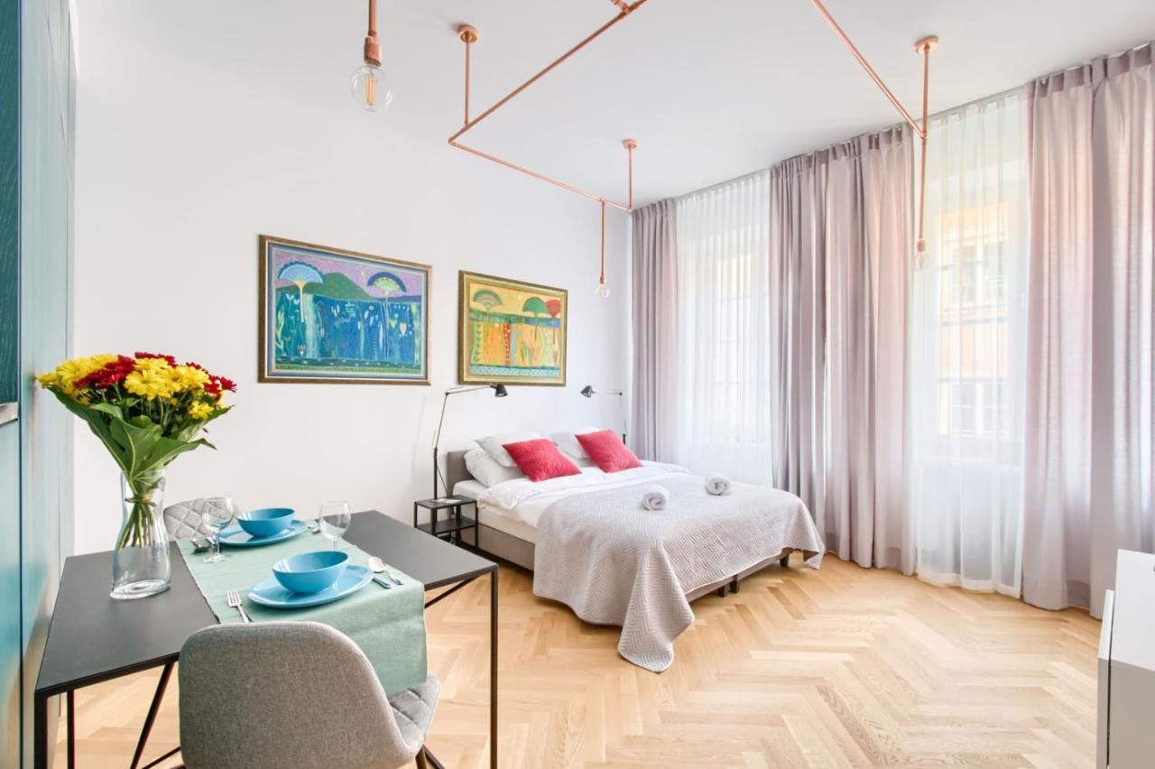 P&O Serviced Apartments Old Town Square Studio Варшава Экстерьер фото