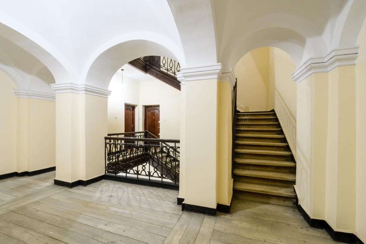 P&O Serviced Apartments Old Town Square Studio Варшава Экстерьер фото